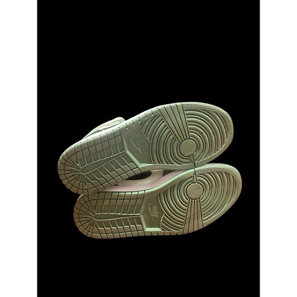 Air Jordan 1 SE Mid Dutch Green/Pink Basketball Shoes Women's Sz 9 CZO774-300 - Picture 8 of 10